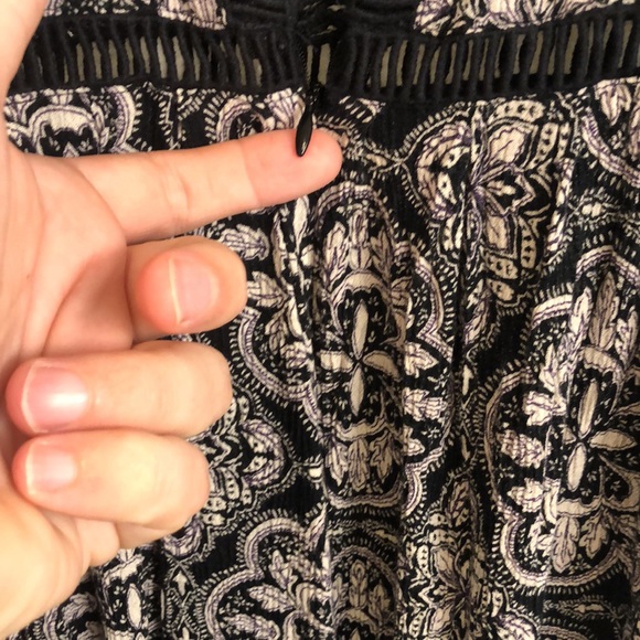 Volcom Women’s Dress - Picture 4 of 9